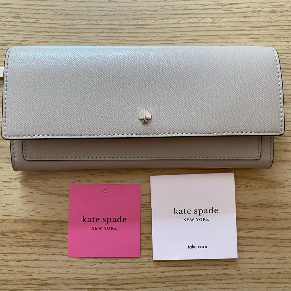 LIKE NEW Kate spade slim flap wallet